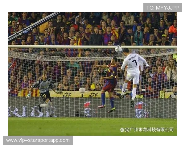 皇马边路组合连续制造进球机会