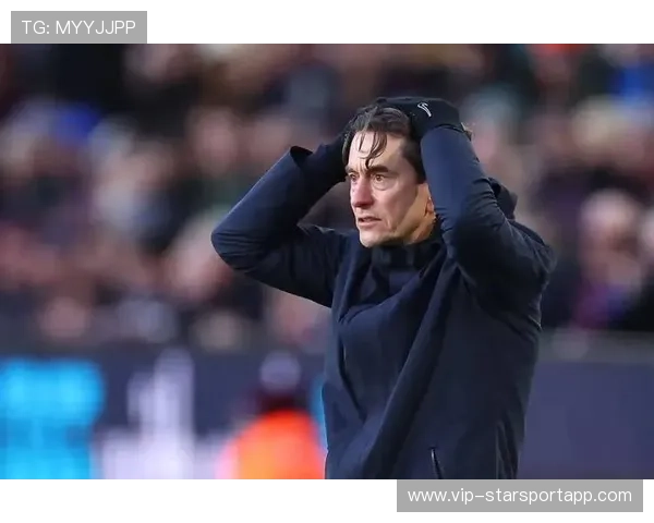 理查兹怒轰热刺双星:呼吁弗兰克封杀,16万周薪大佬遭炮轰,理查兹拳手 理查兹怒轰热刺双星:呼吁弗兰克封杀,16万周薪大佬遭炮轰,理查兹拳手